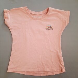 Patagonia Kids Graphic T-shirt Small 7/8 Peach/Pink Color